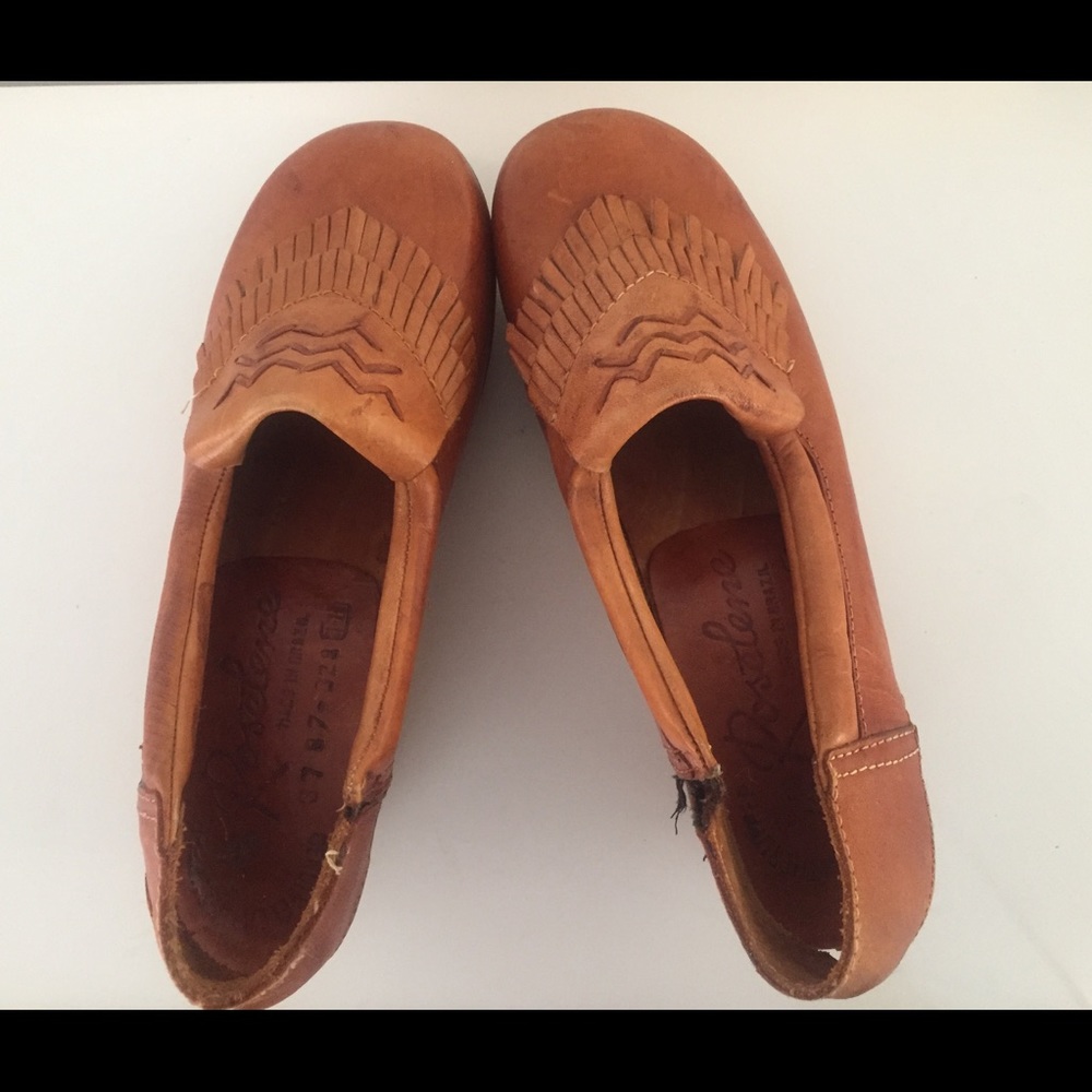 SOLD Vintage leather Platform Clogs cut out Wood - Picture 4 of 7